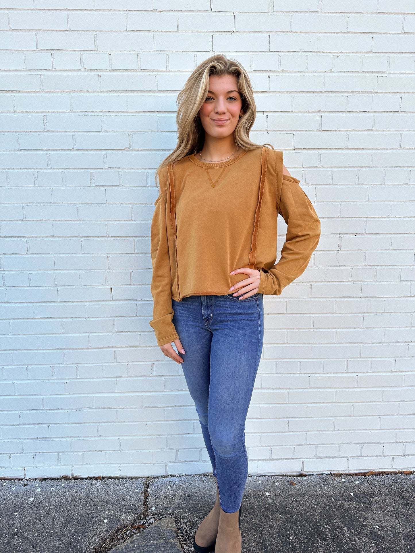 Mineral Washed Cold Shoulder | Camel