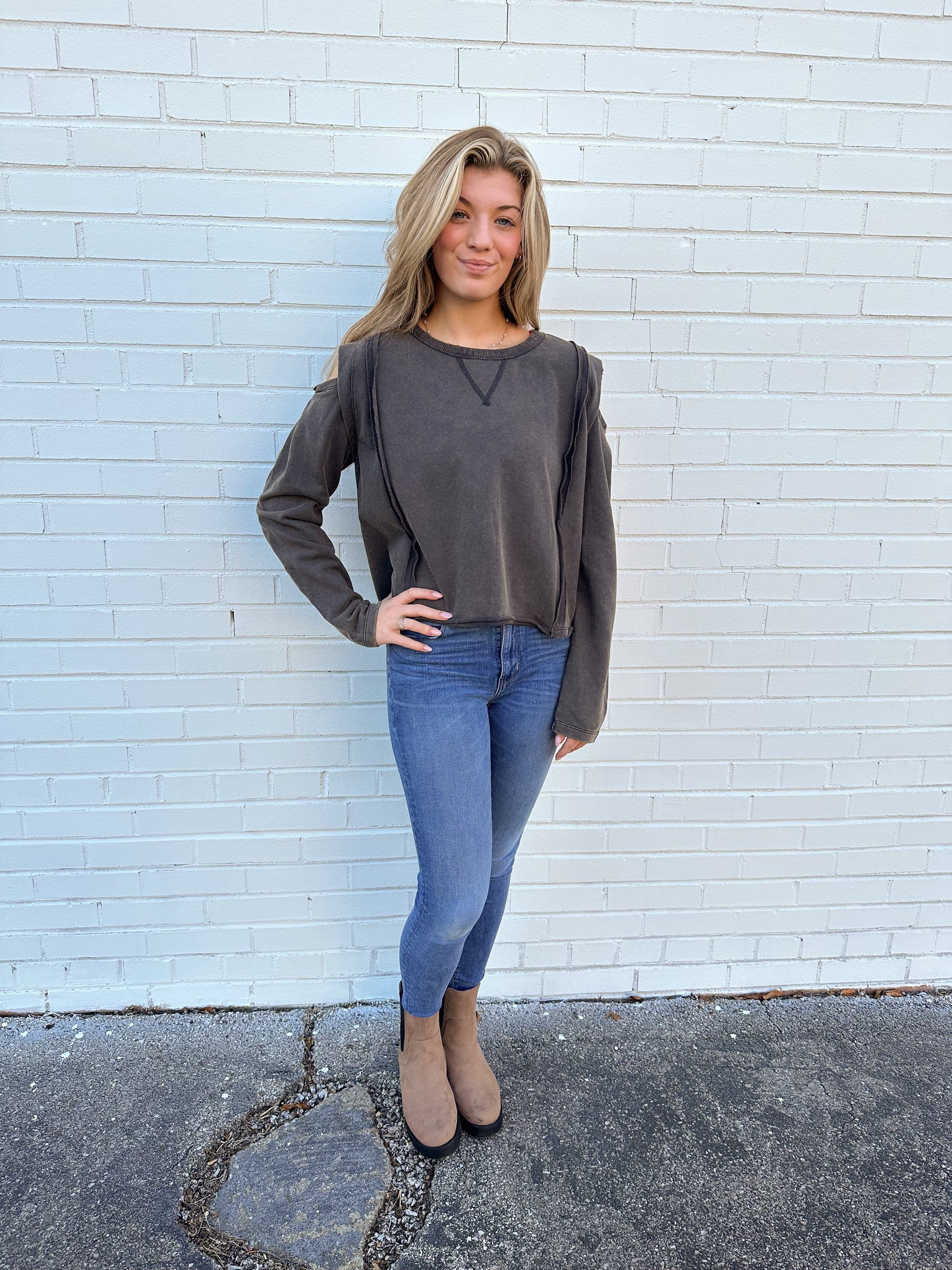 Mineral Washed Cold Shoulder | Charcoal